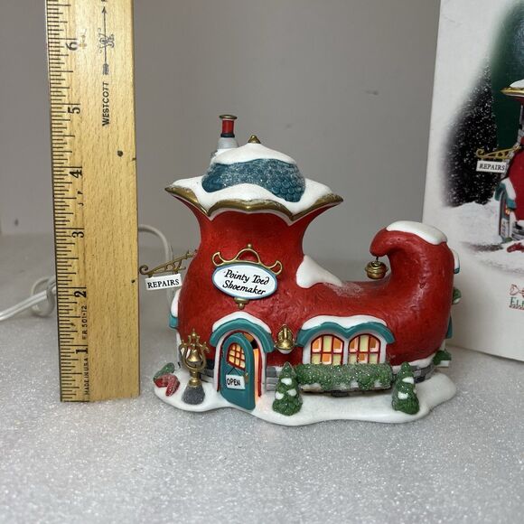 Dept 56 Pointy Toed Shoemaker Elfland 56766 North Pole Lighted Xmas Village - Picture 6 of 10